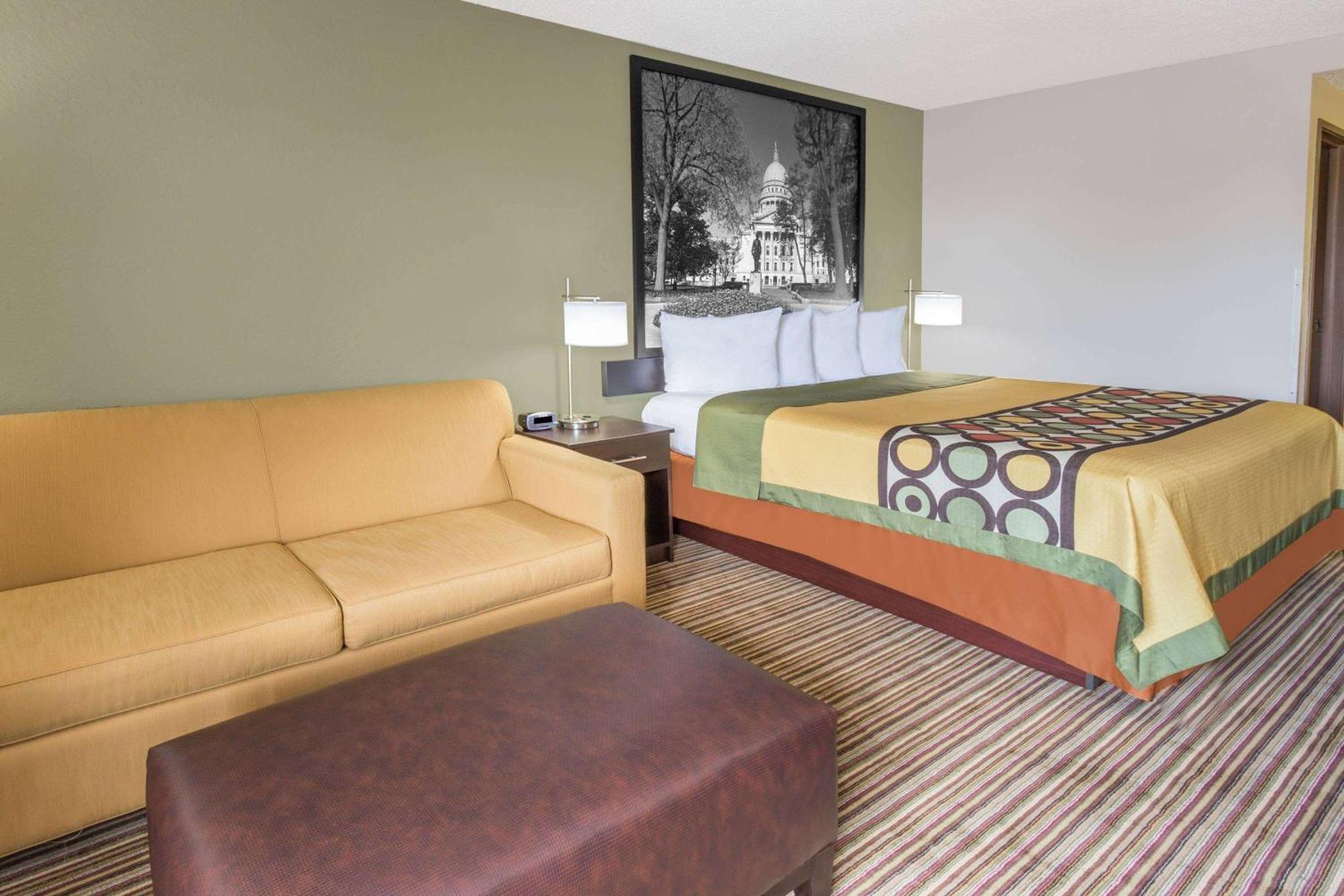 Super 8 By Wyndham Madison South Exterior foto